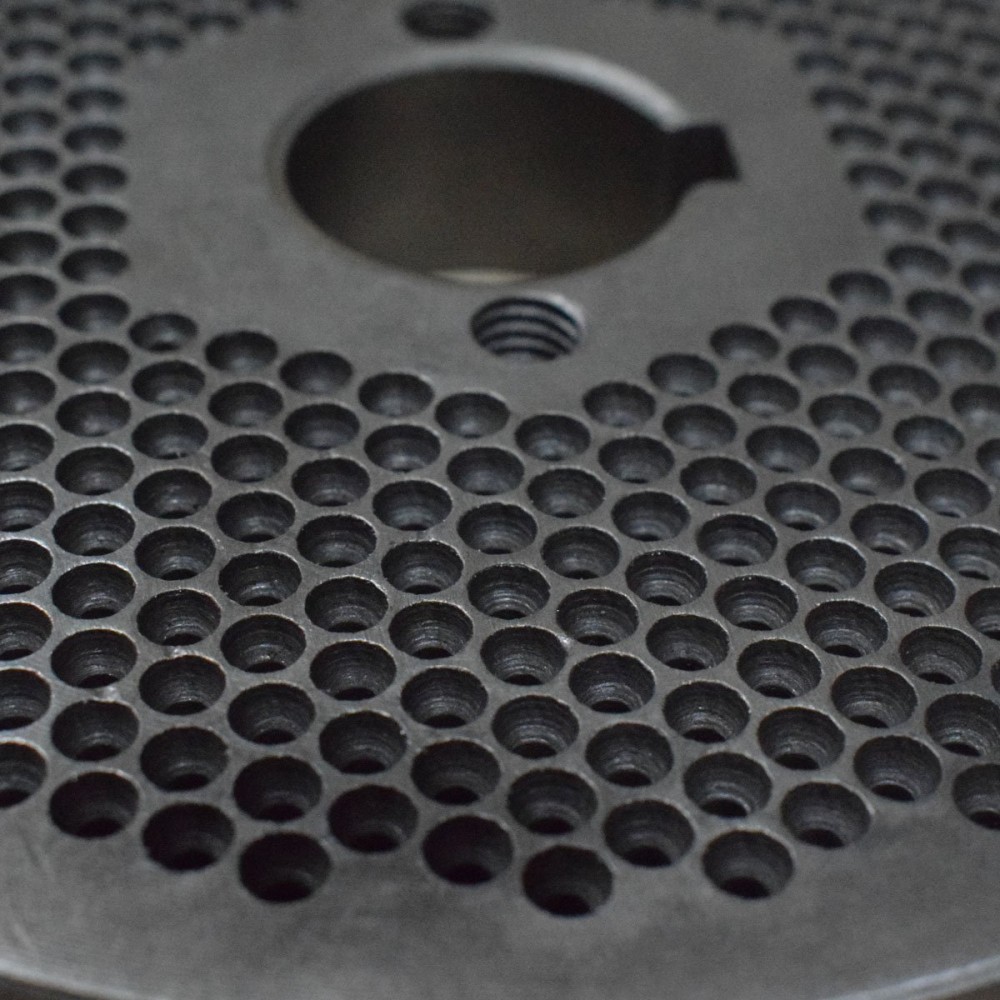 Matrita pentru granulator KL-140 cu gauri de 3 mm O Matrita pentru granulator KL-140 cu gauri de 3 mm O