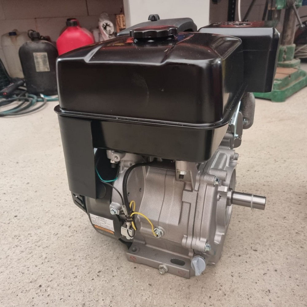 Motor pe benzina 15 CP  3000 RPM Ducar Tehno MS