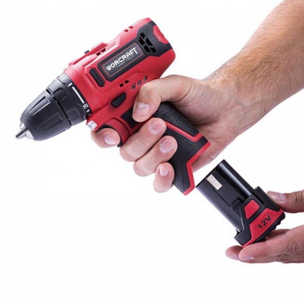 Masina de gaurit, insurubat (bormasina), cu acumulator 1.5 Ah, incarcator 12 V Li-ion, trusa cu varfuri si burghie, mandrina automata 0.8-10 mm, Worcraft 