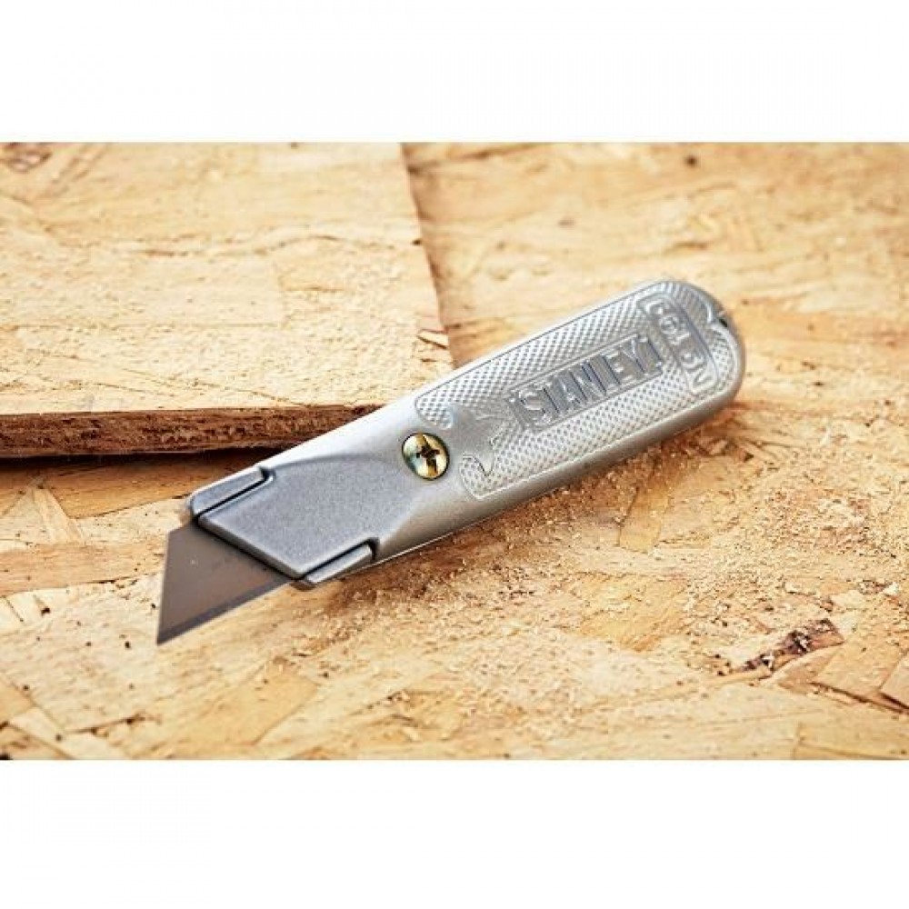 Cutter Stanley cu lama trapezoidala + 2 lame ferastrau