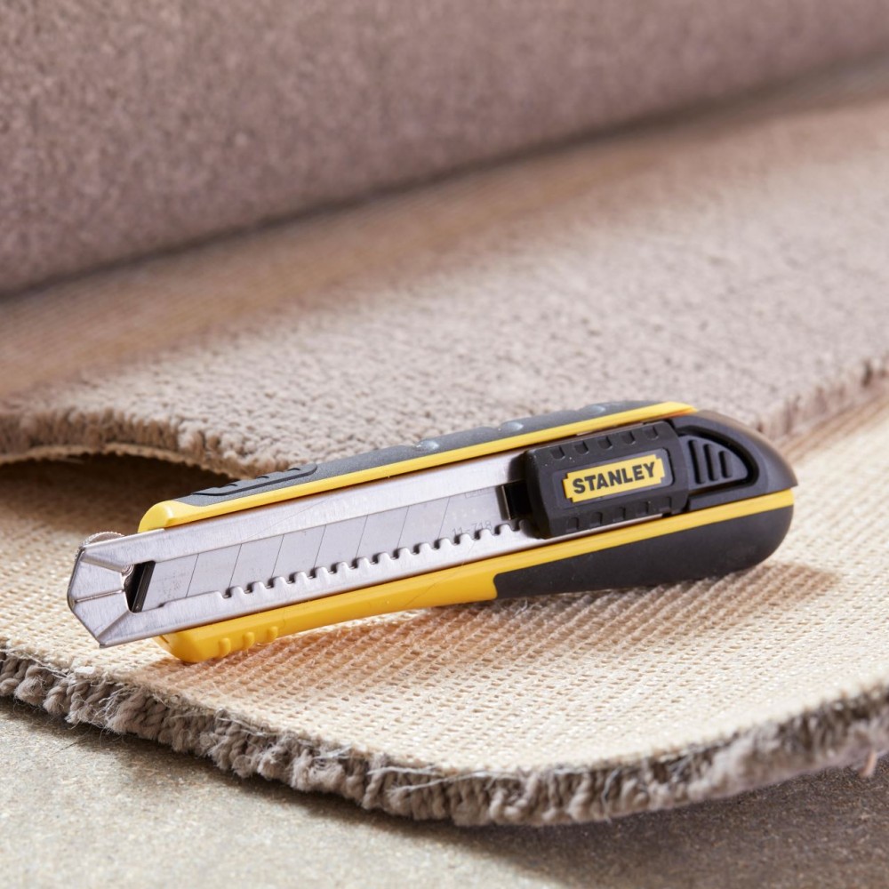 Cutter Stanley FatMax, 18 mm, 6 lame incluse