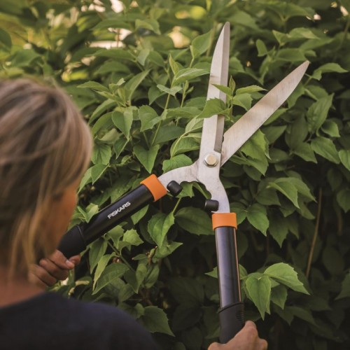 Foarfeca pentru gard viu Fiskars Solid™ HS21, 590 mm, 320 g Foarfeca pentru gard viu Fiskars Solid™ HS21, 590 mm, 320 g