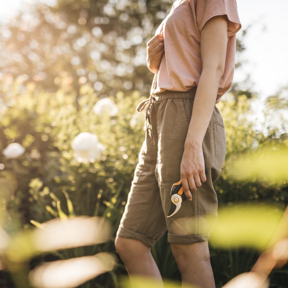 Foarfeca pentru gradina pas cu pas Fiskars Plus (P541)