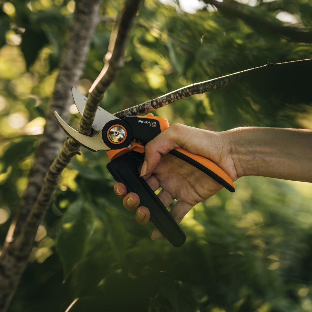 Foarfeca de gradina pas cu pas Fiskars PowerGearX (P961)