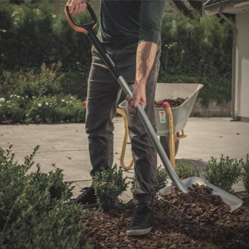 Lopata Fiskars Xact, 1300 mm, 1950 g Lopata Fiskars Xact, 1300 mm, 1950 g