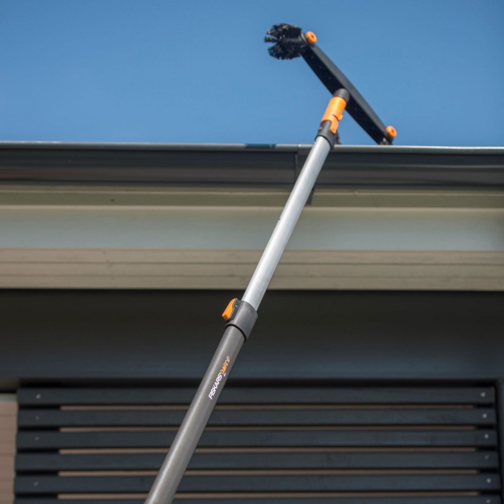 Curatator de jgheaburi Fiskars QuikFit, 340 mm, 340 g