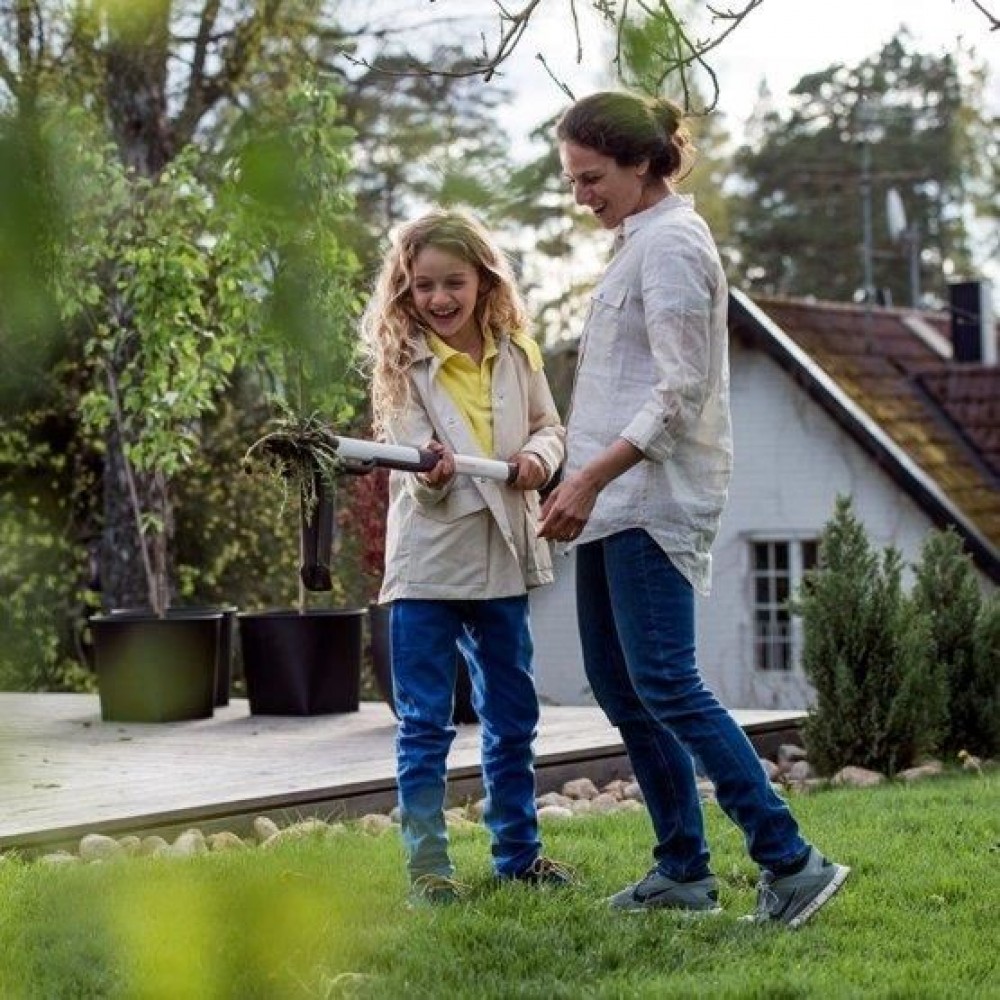 Dispozitiv smuls buruieni Fiskars Light, 930 mm, 900 g Dispozitiv smuls buruieni Fiskars Light, 930 mm, 900 g