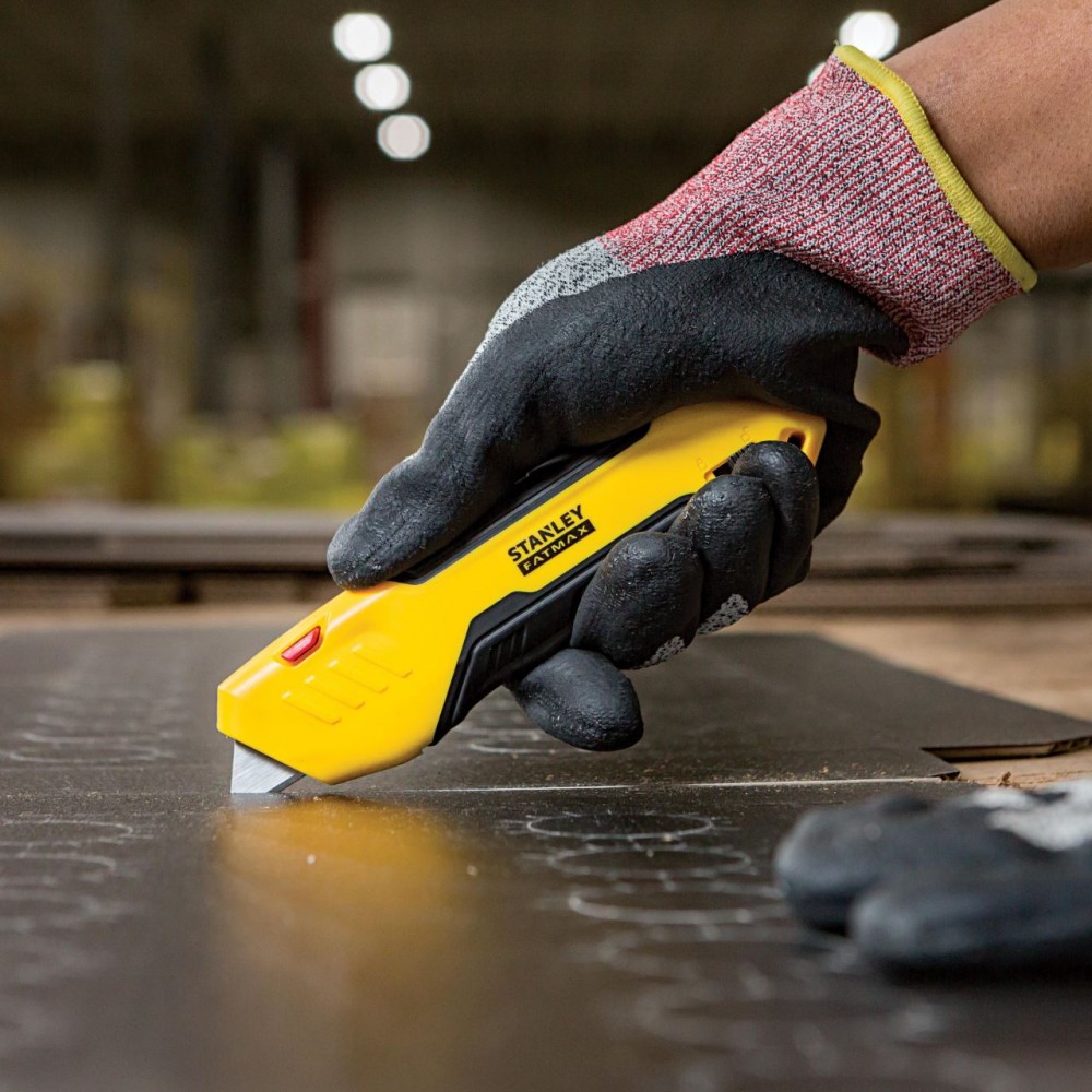 Cutter cu siguranta si lama autoretractabila Stanley, FMHT10363-0