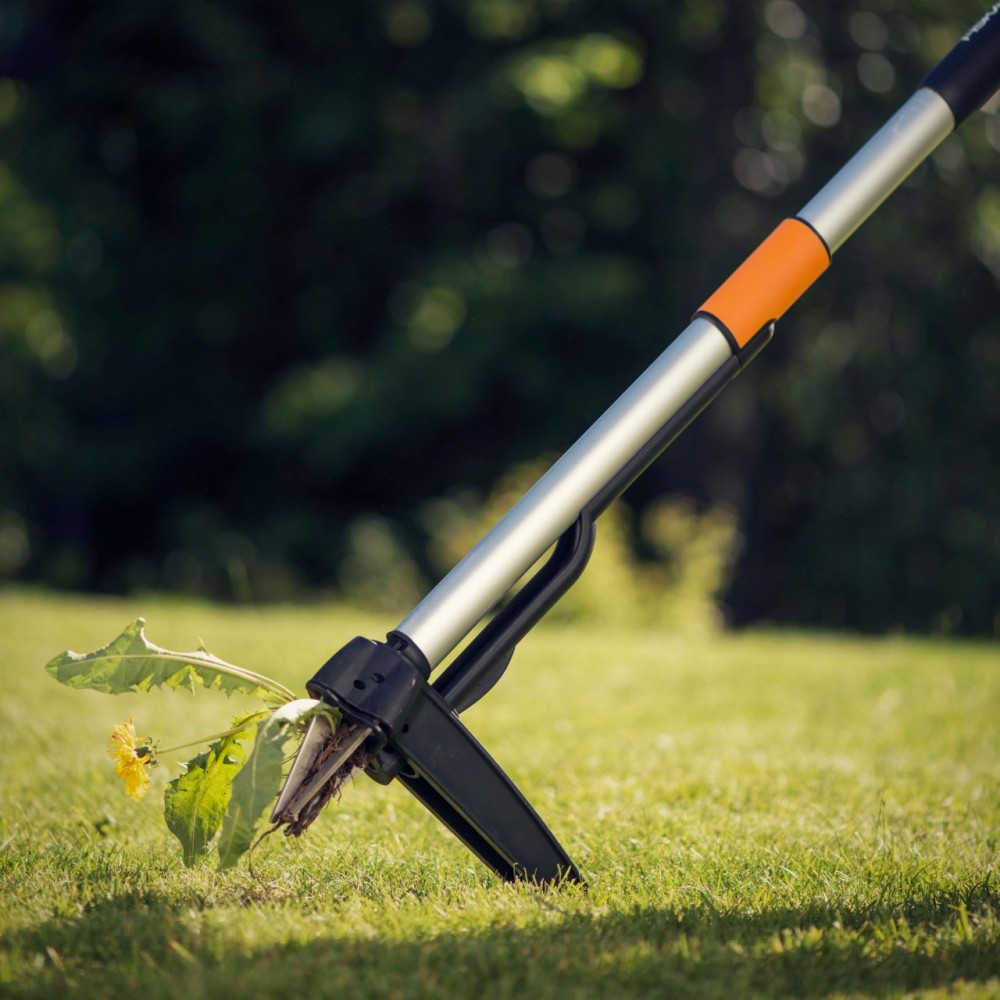 Dispozitiv smuls buruieni Fiskars SmartFit, 1020 mm, 1250 g