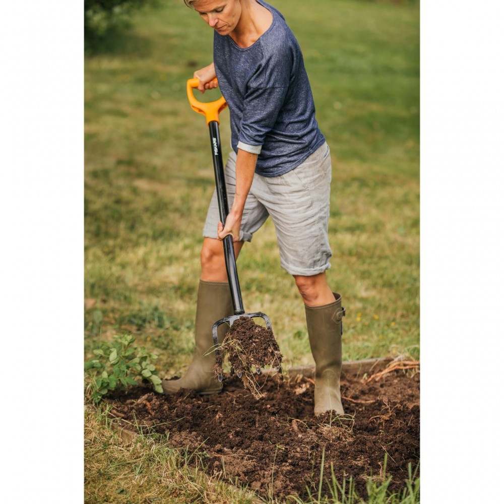 Furca pentru sapat Fiskars Solid, 1205 mm, 1660 g