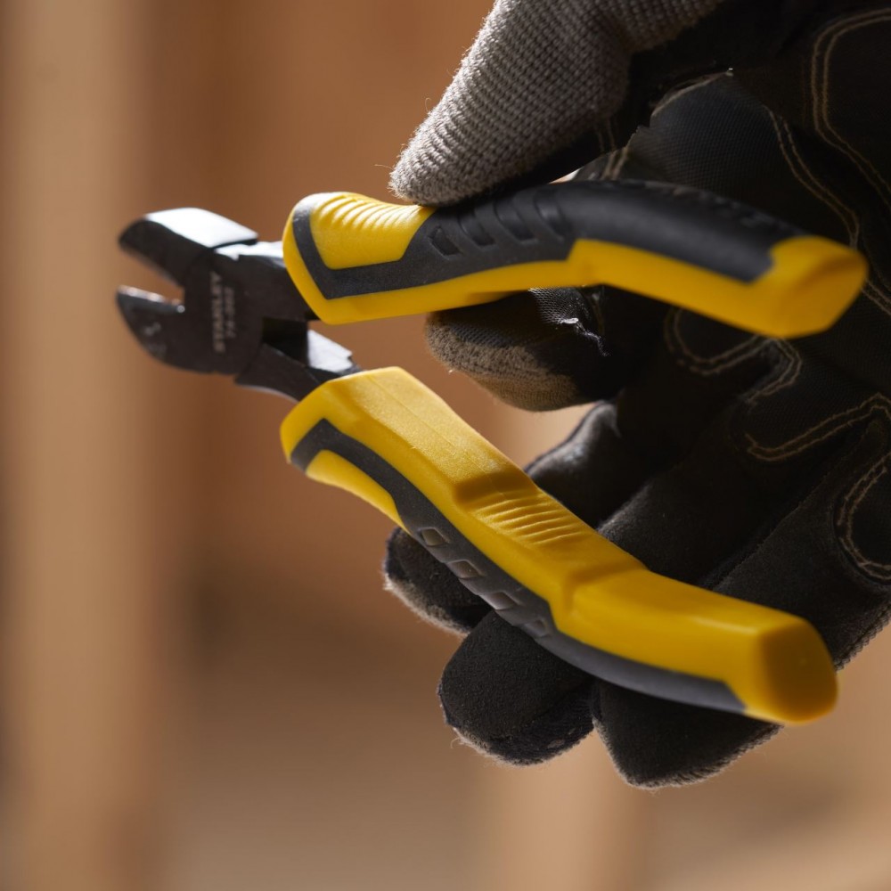 Cleste cu taietura pe diagonala Stanley Control-Grip, STHT0-74455,180 mm Cleste cu taietura pe diagonala Stanley Control-Grip, STHT0-74455,180 mm