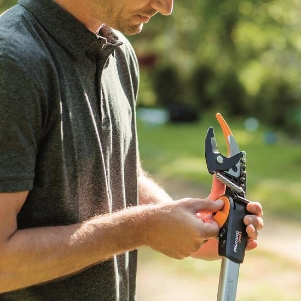Foarfeca pentru pomi Fiskars UPX82, 3.3 m