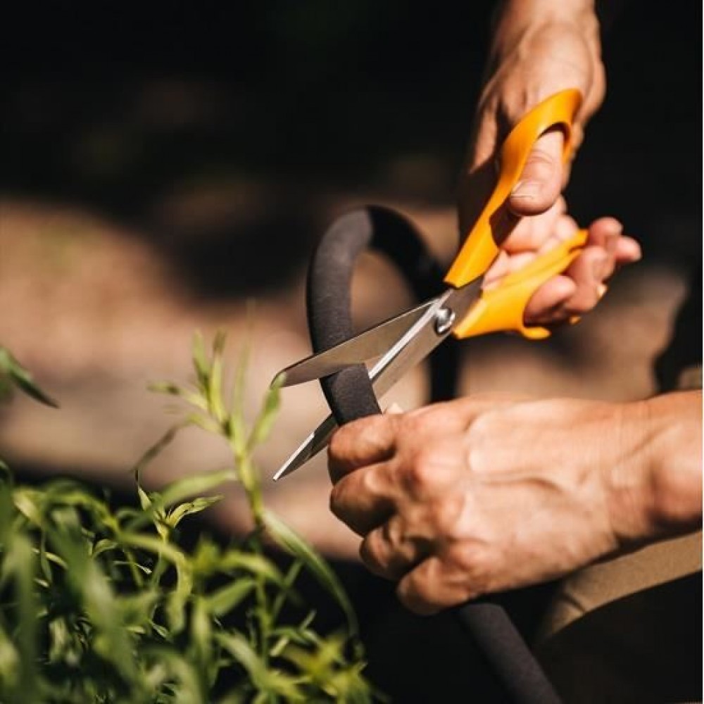 Furtun poros pentru gradina Fiskars, 15 m